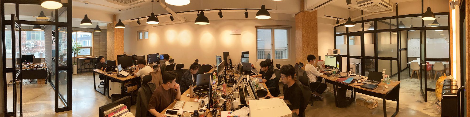 company-banner-image