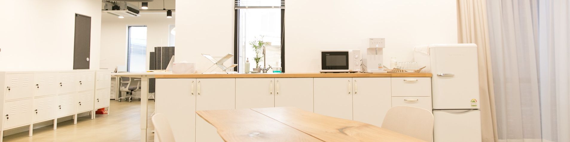 company-banner-image