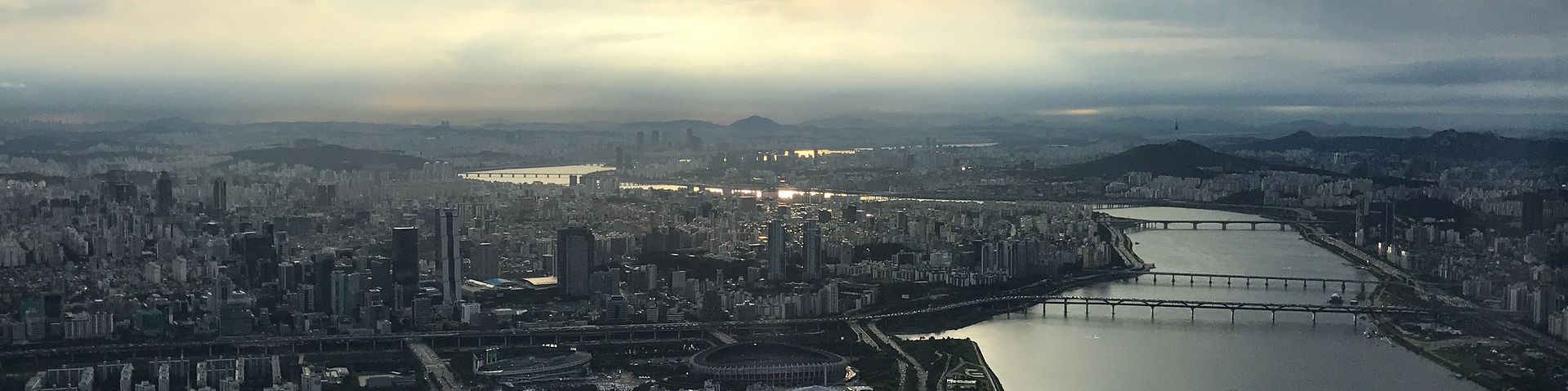 company-banner-image