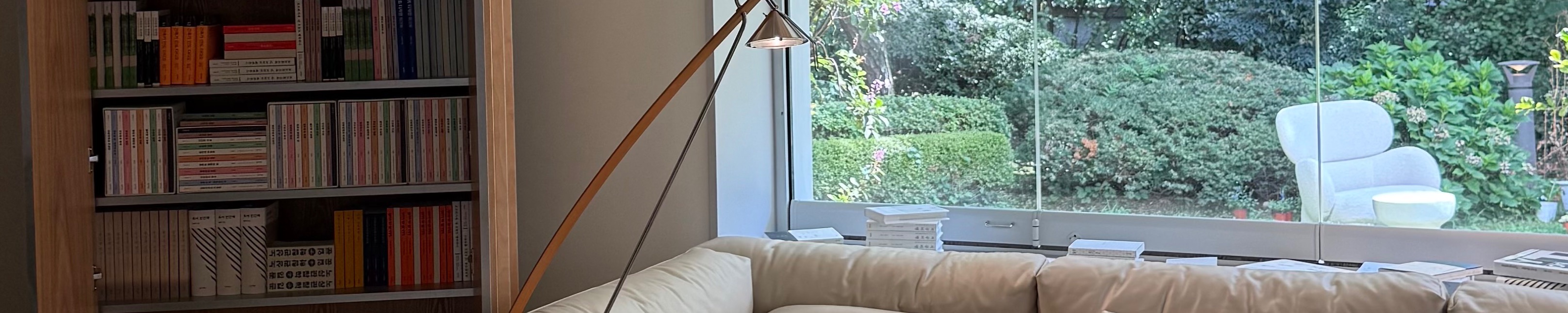 user-banner-image