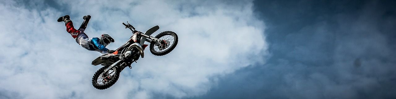 user-banner-image