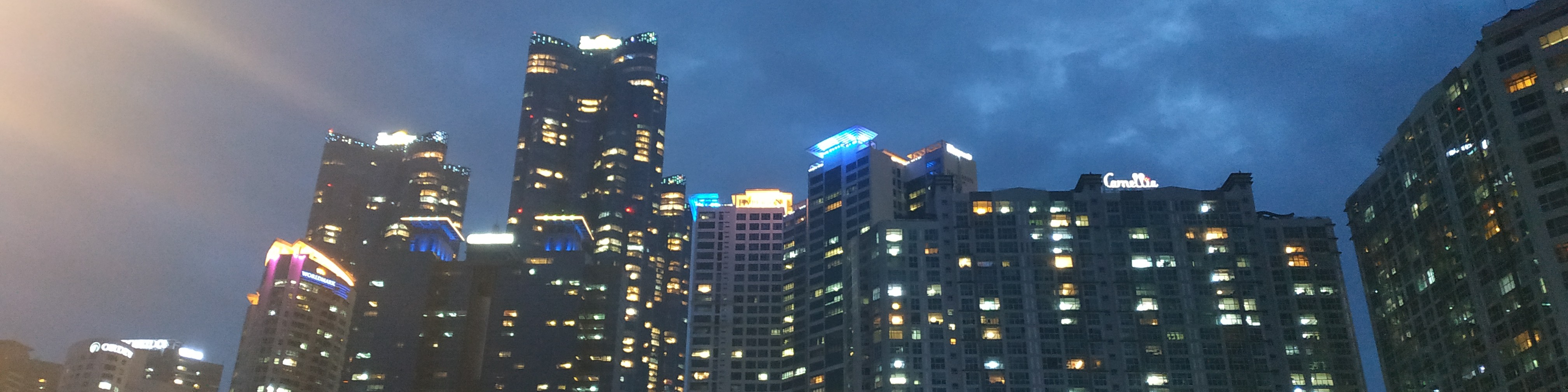 user-banner-image