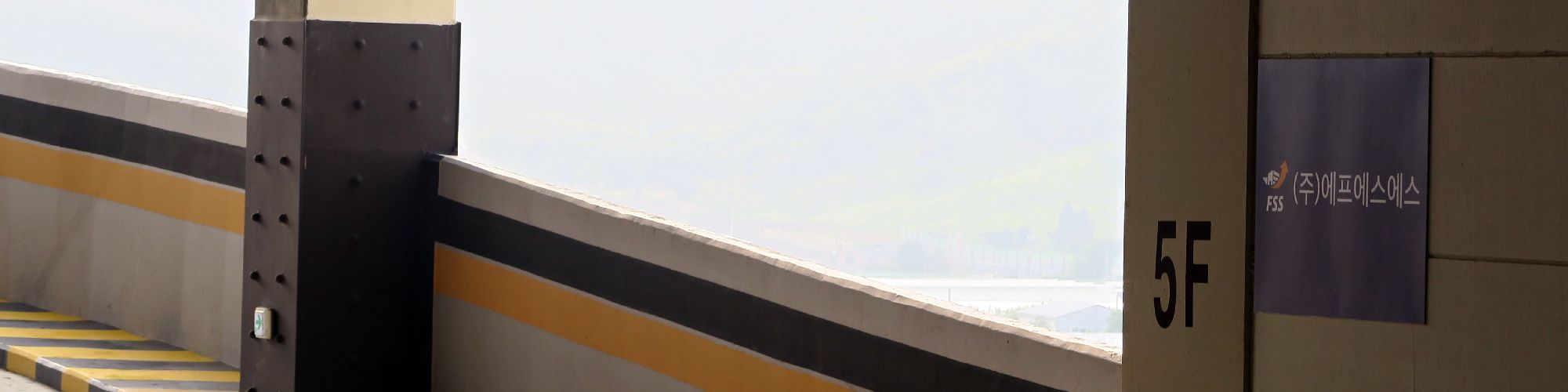 user-banner-image