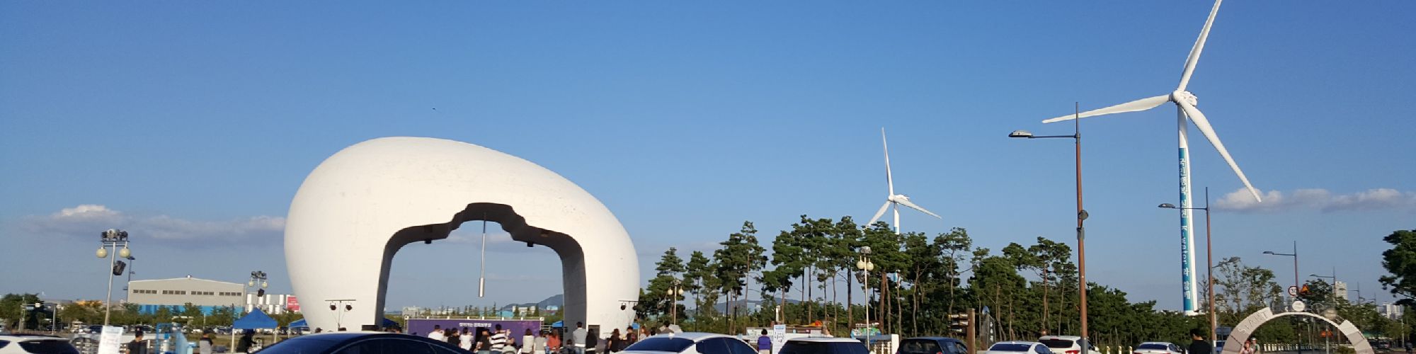 user-banner-image