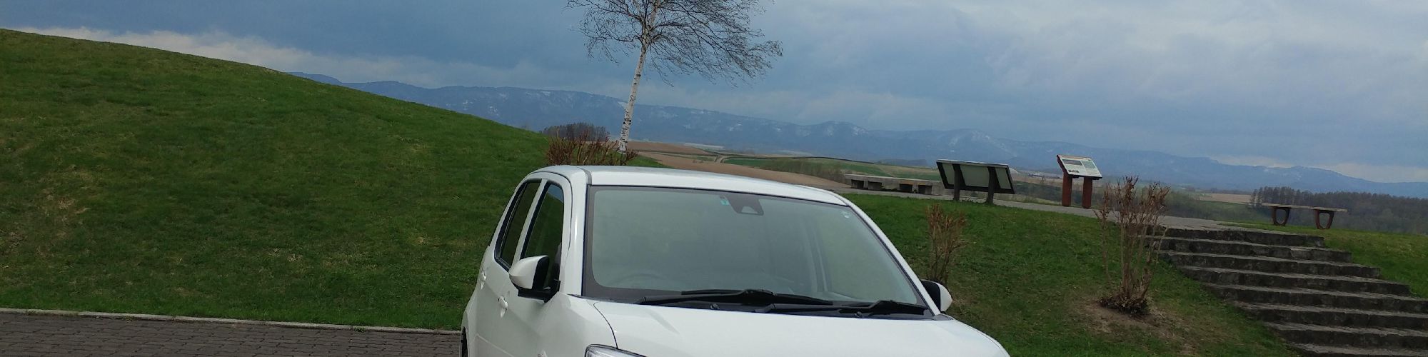 user-banner-image
