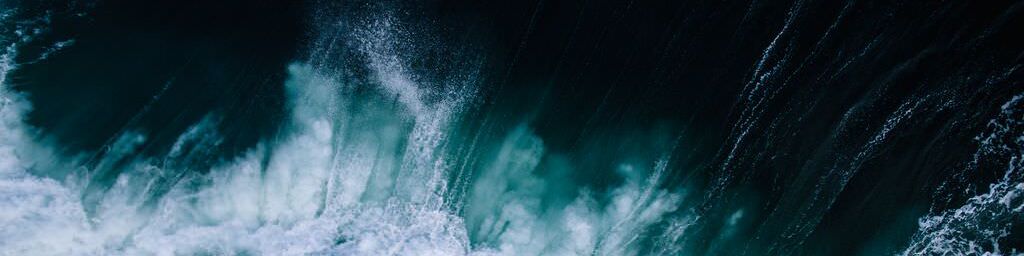 user-banner-image
