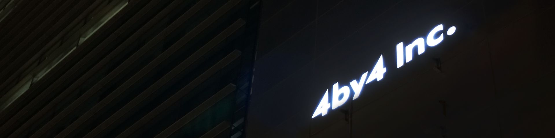 user-banner-image