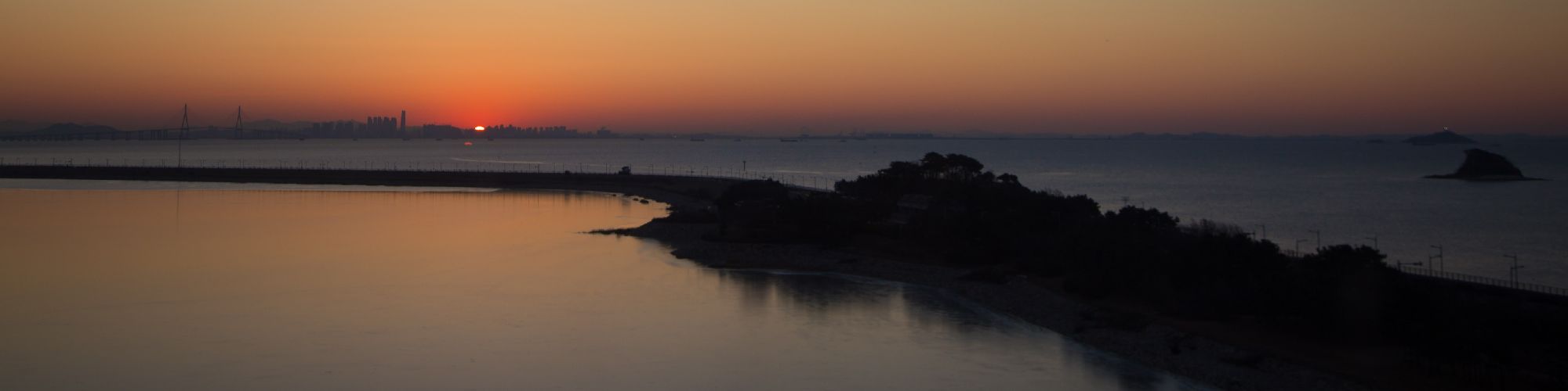 user-banner-image
