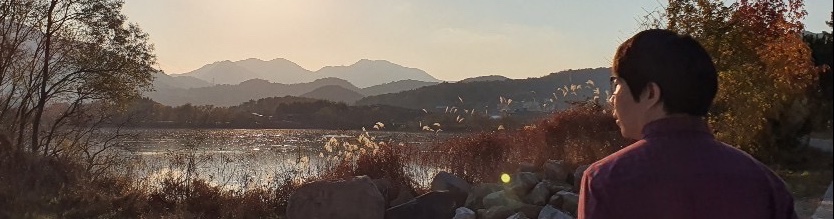 user-banner-image