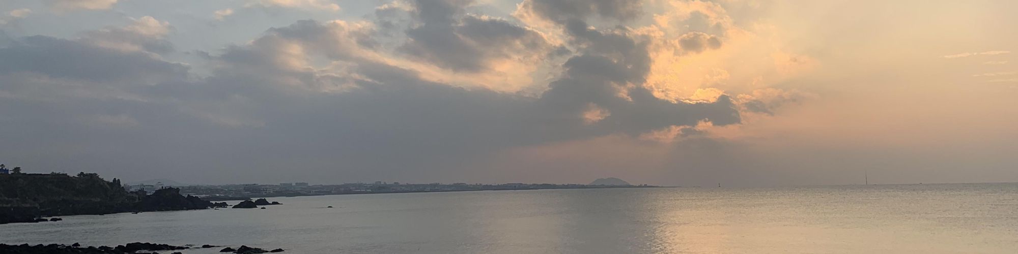 user-banner-image