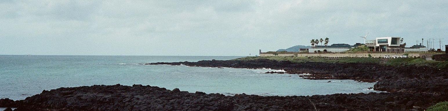 user-banner-image