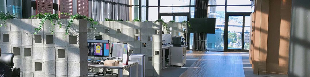 user-banner-image