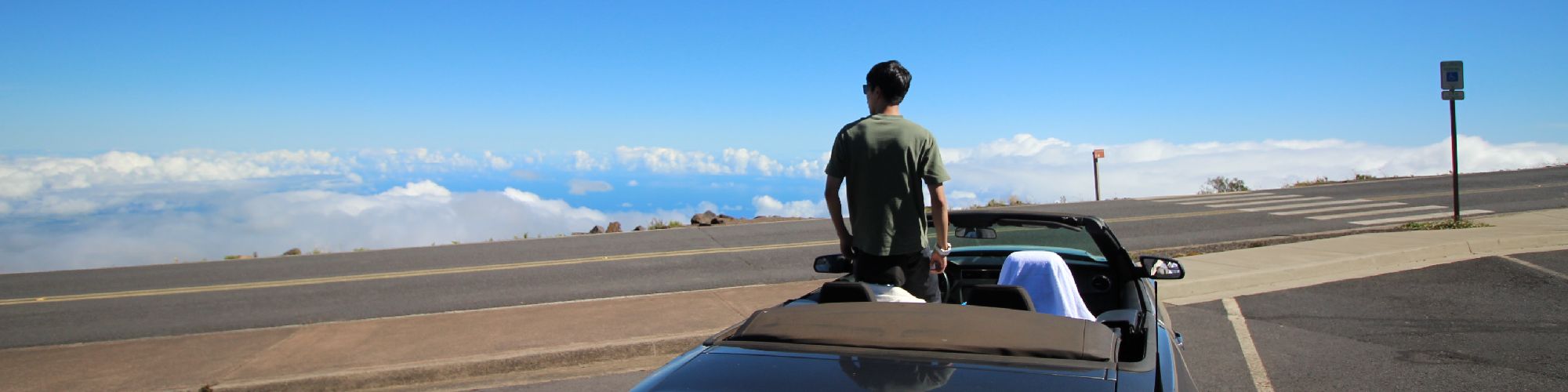 user-banner-image